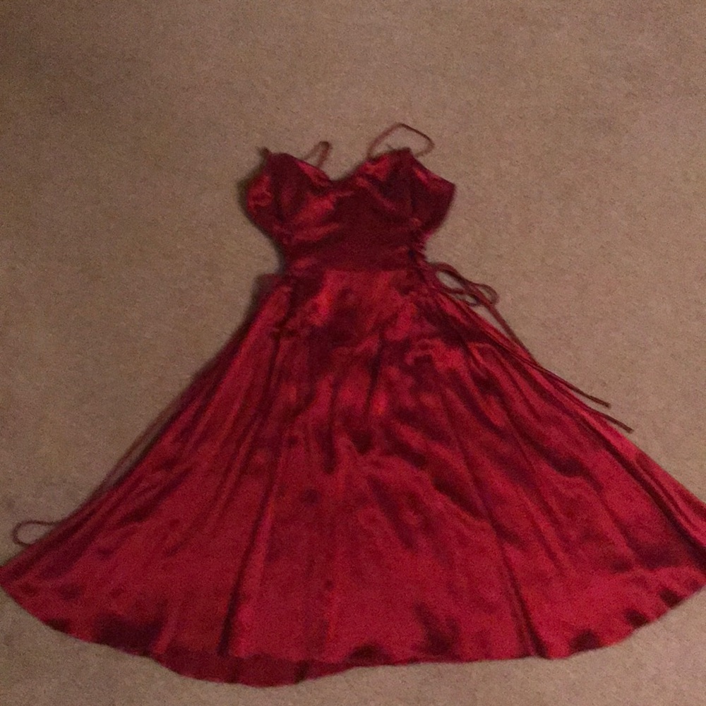 Red party dress